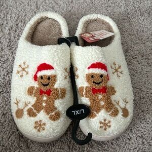 Christmas Slippers NWT